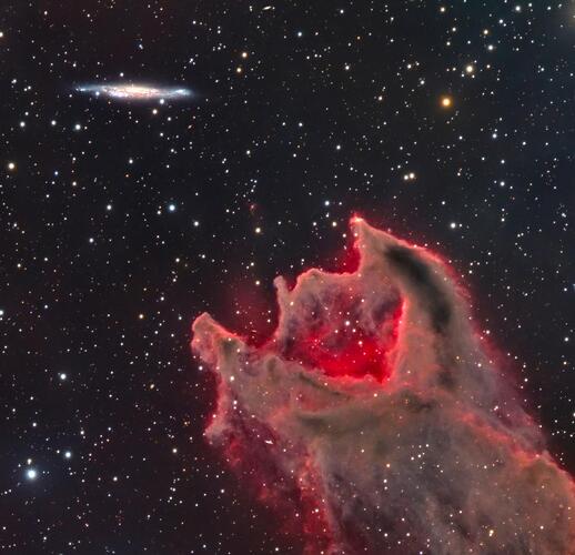 The Galaxy Devourer © Alessandro Ravagnin - Astronomy Photographer of the Year 2024 Galaxies