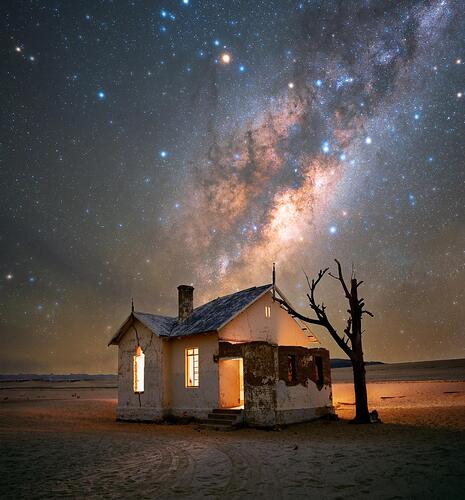 Abandoned House © Stefan Liebermann - Astronomy Photographer of the Year 2024 People and Space